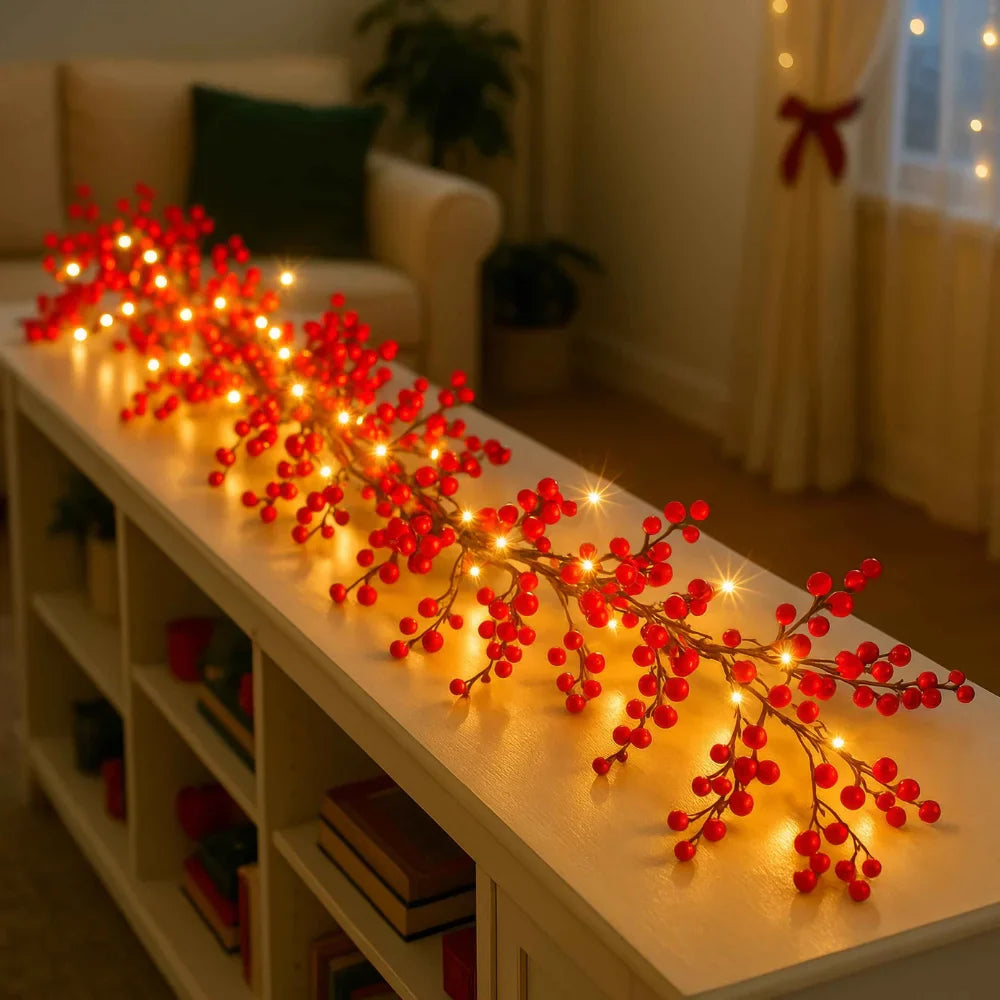 Lumora – Berry Brilliance Garland