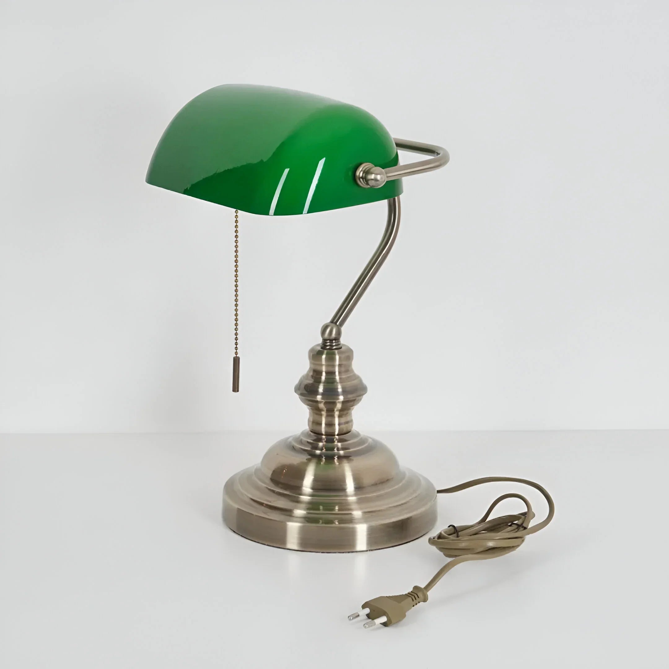 EmeraldGlow – Vintage Banker's Table Lamp