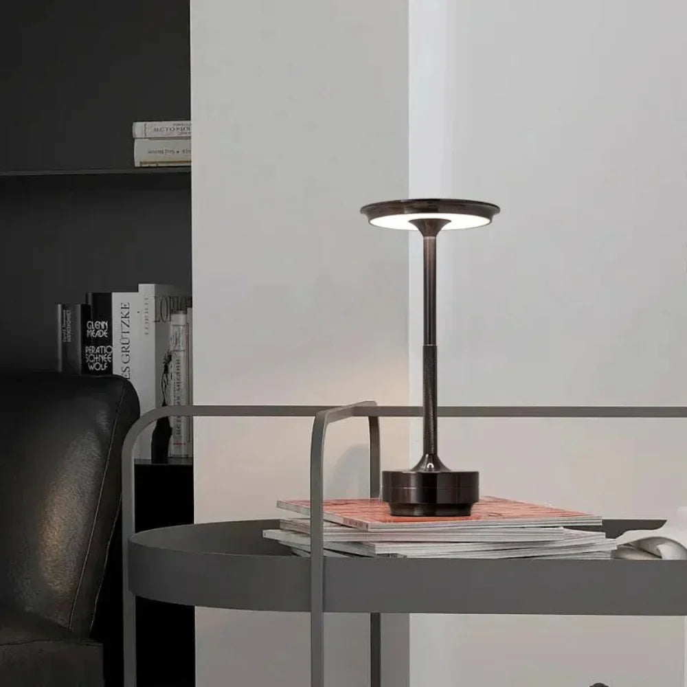 Aura – Wireless Table Lamp with Adjustable Glow