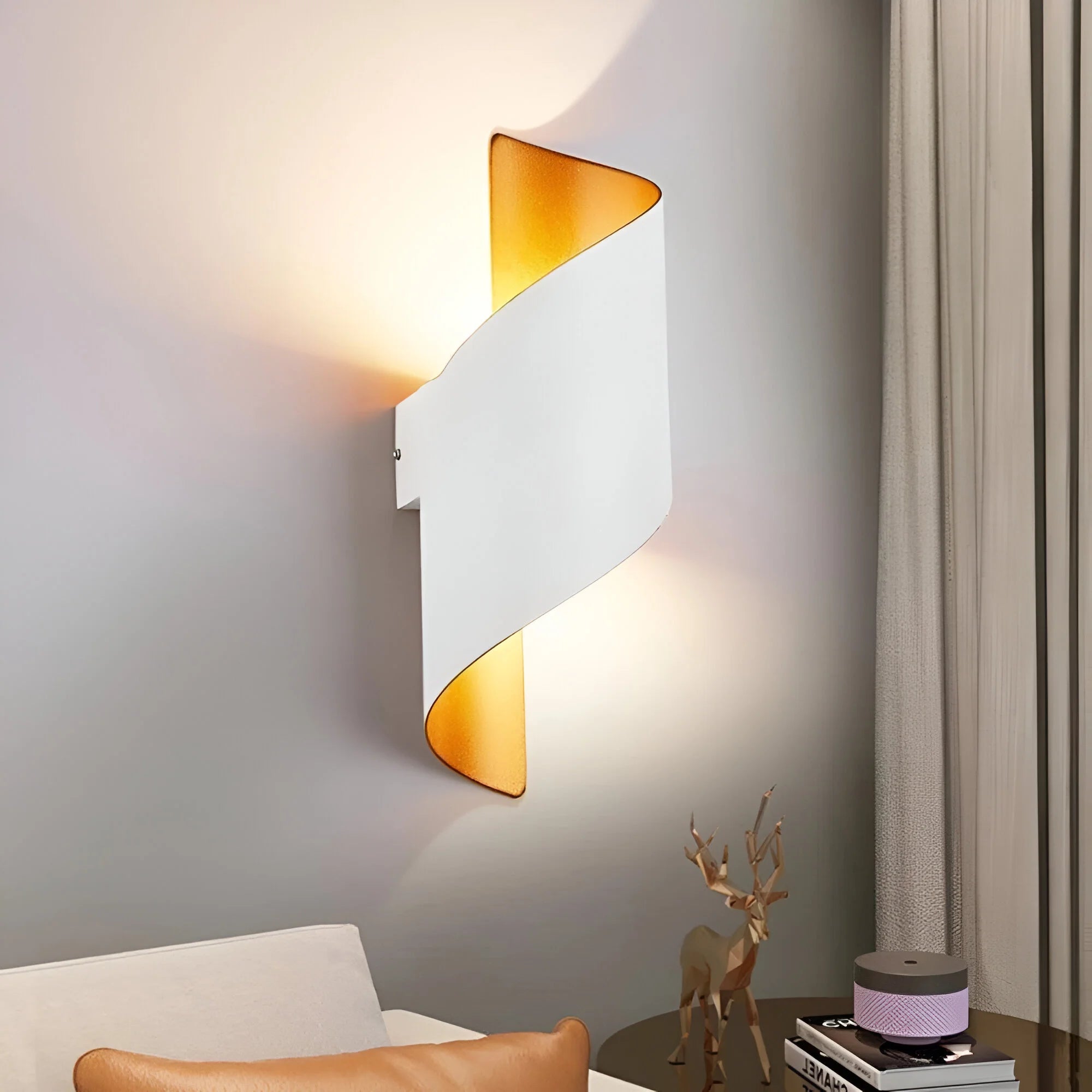 LumiTwist – Modern Twisted LED Wall Light 1